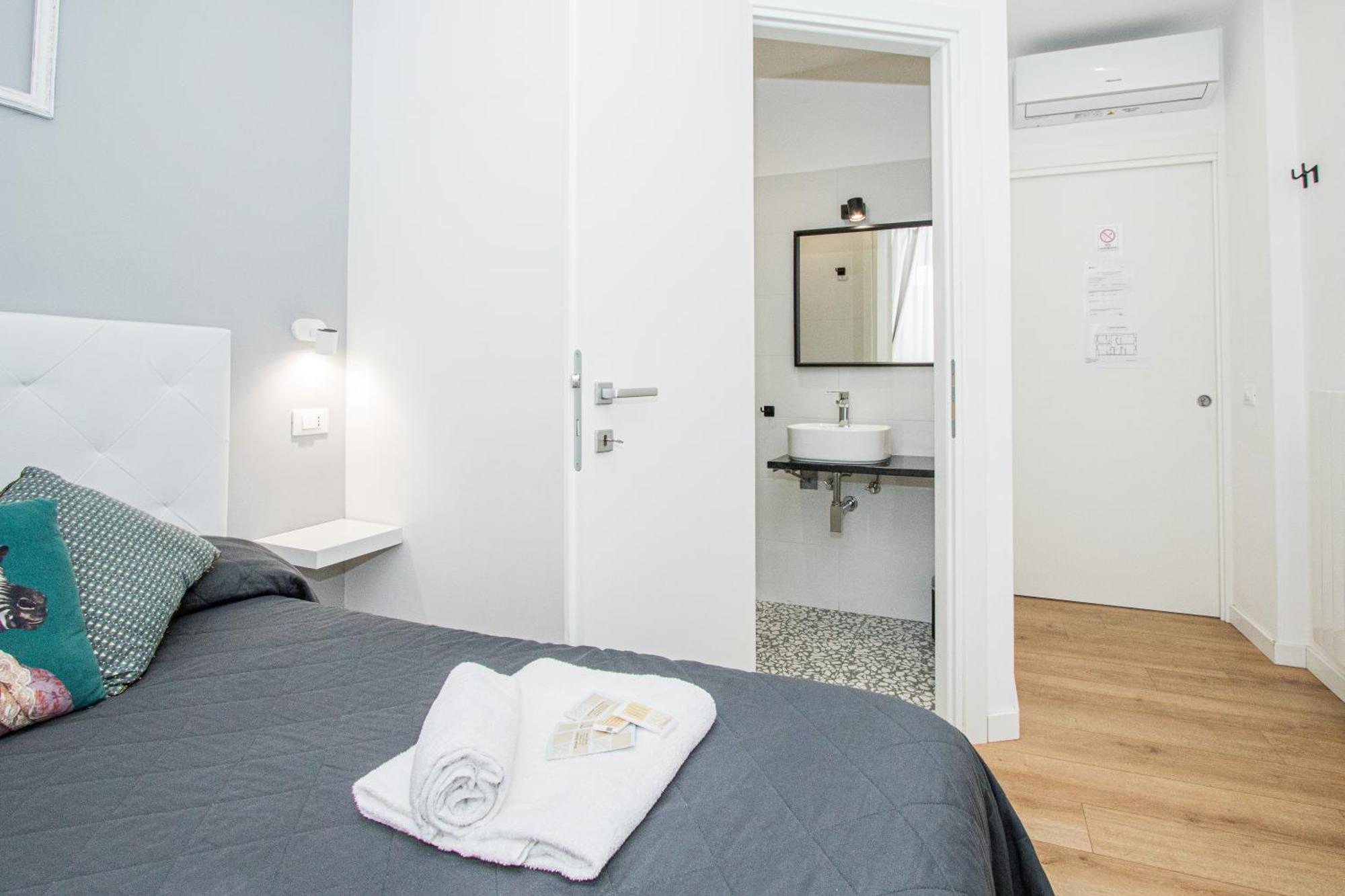 23 Guest house
